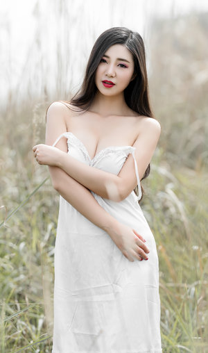 女性引导伴侣品尝她的味道 相关